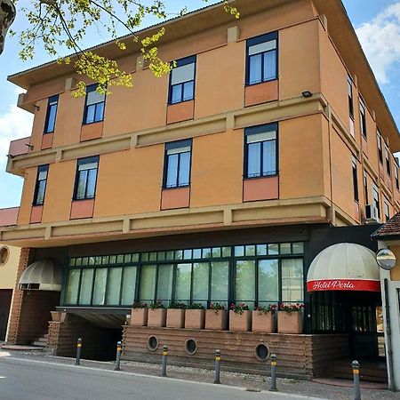 Hotel Perla Massa Lombarda Exterior photo