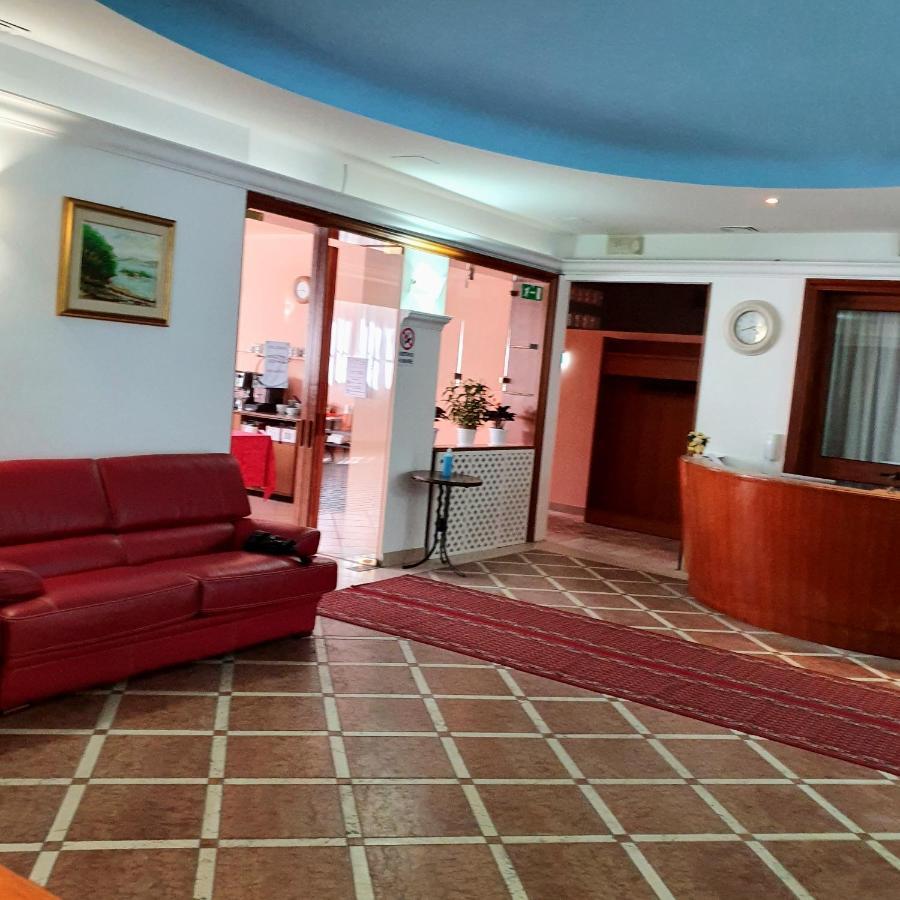 Hotel Perla Massa Lombarda Exterior photo